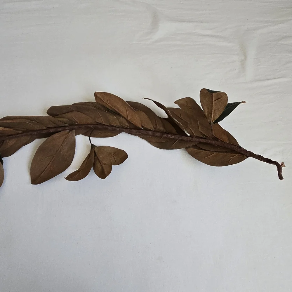 Pottery Barn Magnolia Leaf Garland READ READ READ